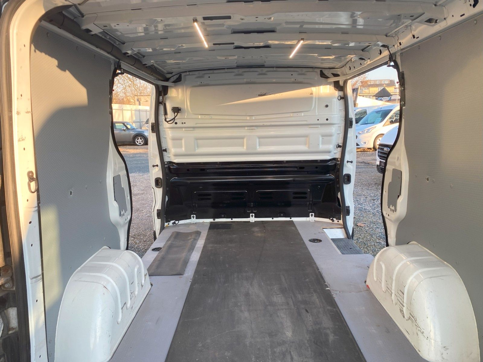 Fahrzeugabbildung Renault Trafic Kasten L1H1 2,9t Komfort,Klima,AHK,Kamera
