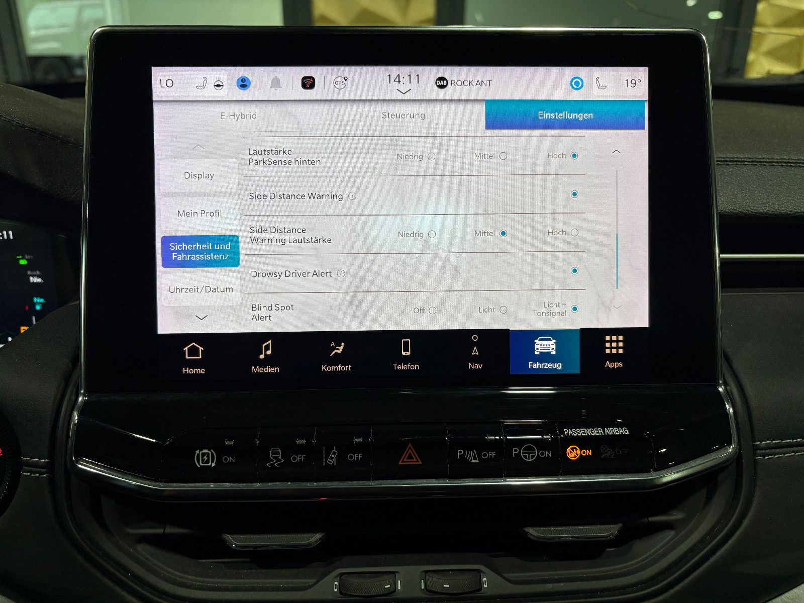 Fahrzeugabbildung Jeep Compass S Plug-In Hybrid 4WD/PANO/360°/ACC/APPLE
