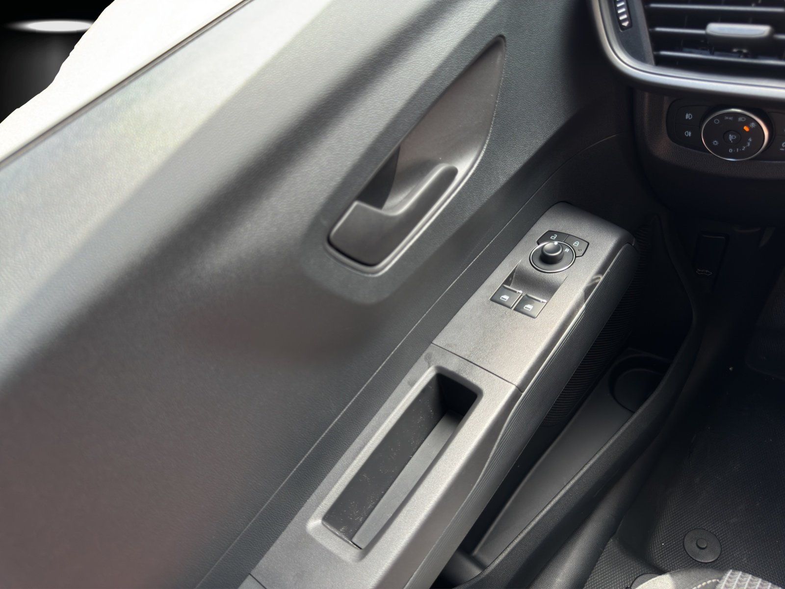 Fahrzeugabbildung Ford Transit Courier 1,0 Ecoboost Trend Kasten