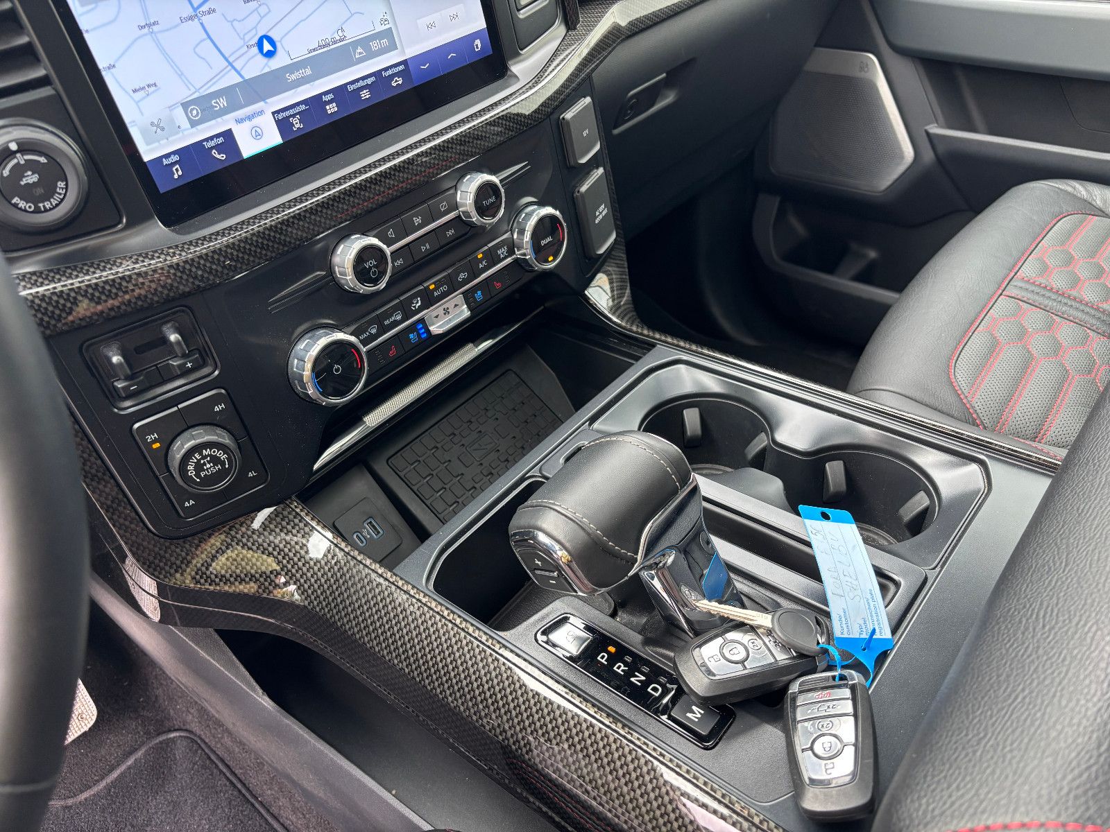 Fahrzeugabbildung Ford F 150 Shelby/785hp supercharger/EU-MODELL/1-HAND