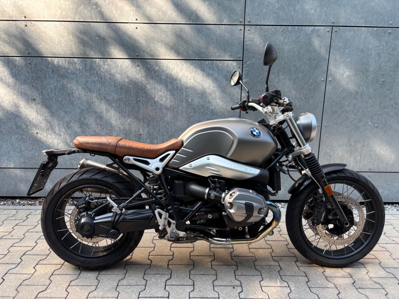 Fahrzeugabbildung BMW R nine T Scrambler
