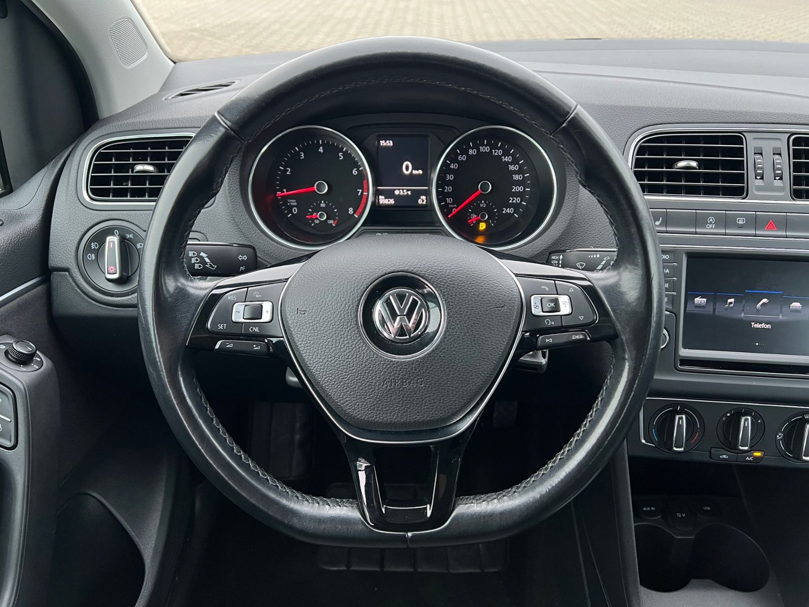 Fahrzeugabbildung Volkswagen Polo 1.2 TSI Comfortline BMT *Klima, Sitzhzg., P