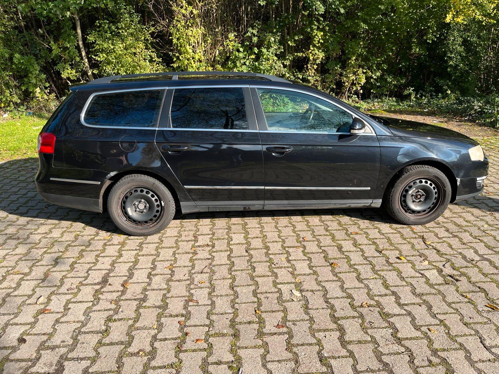 Volkswagen Passat 2006 — вигляд ззаду
