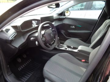 Bild 4 Peugeot 208 Allure Pack 1.2 PURETECH NAVI PDC RFK BT LED