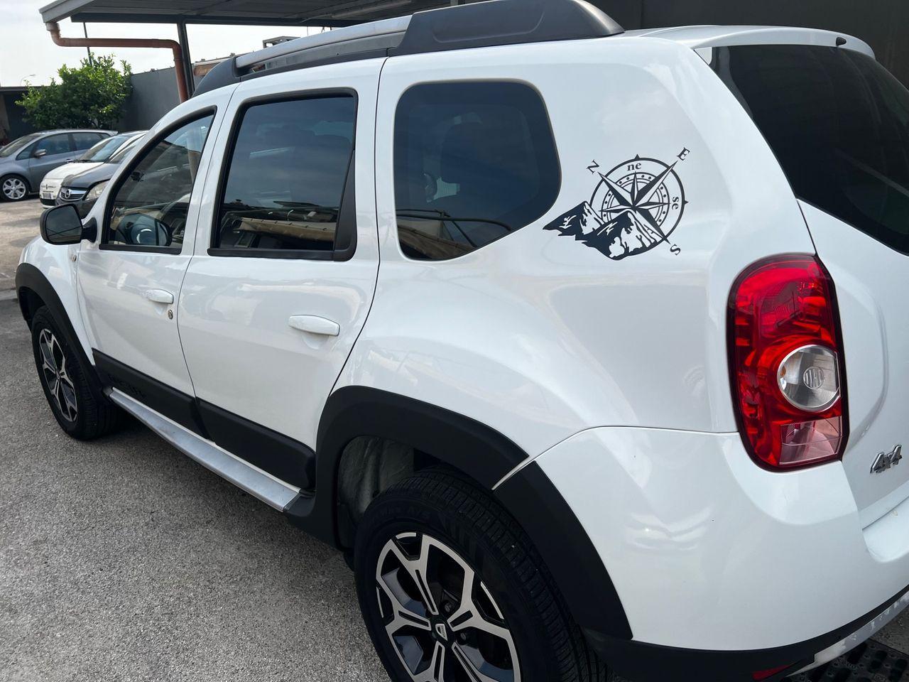 Dacia Duster 2011 — вигляд ззаду
