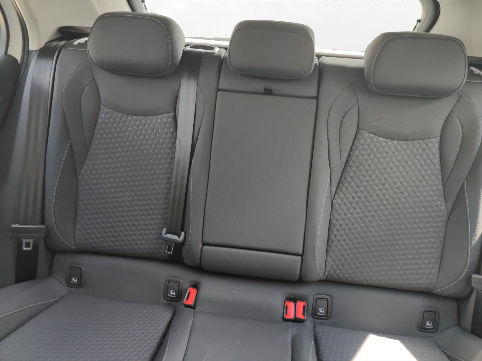Volkswagen T-Roc - Bild 4