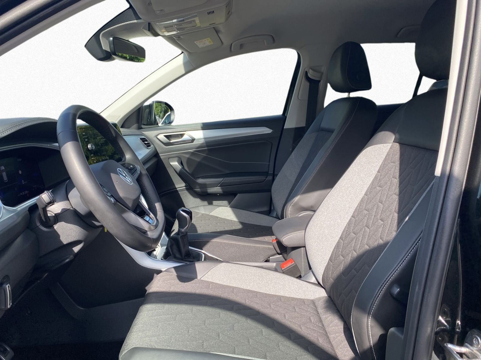 Volkswagen T-Roc - Bild 9