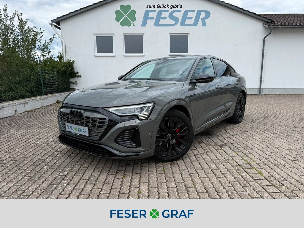 Image of Audi Q8