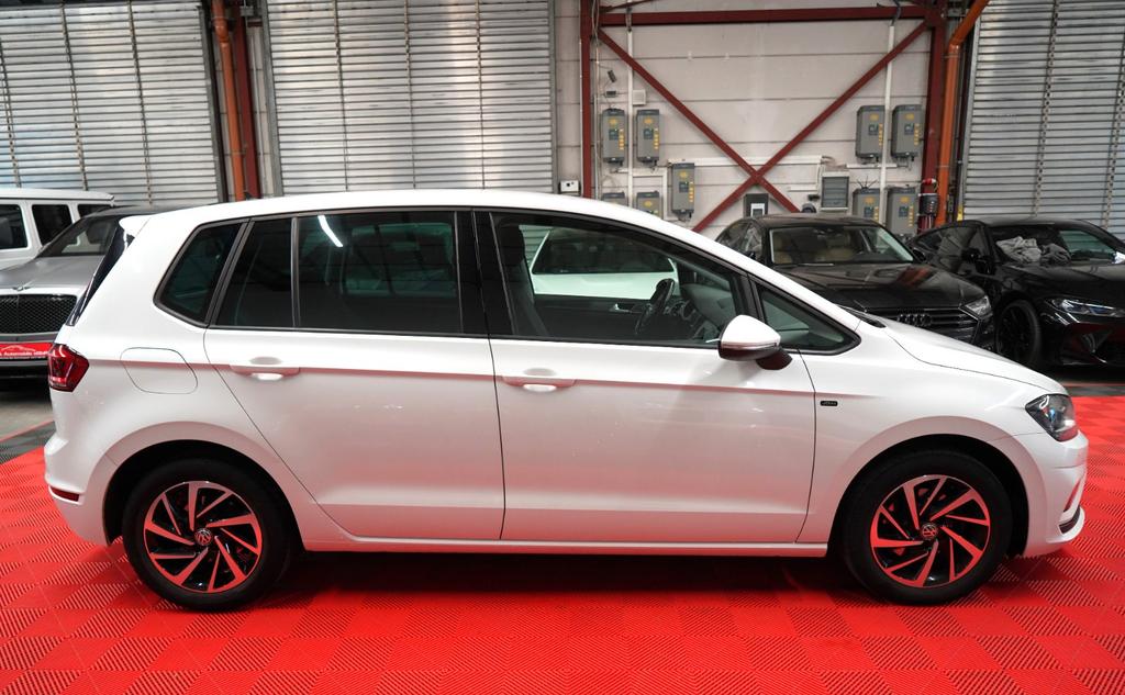 Volkswagen Golf Sportsvan