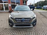 Subaru Outback 2.5i Platinum Lineartronic - Subaru: mit Navigationssystem