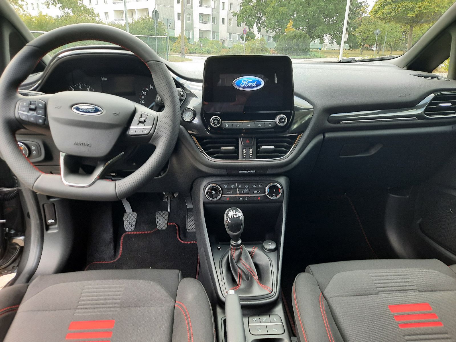 Fahrzeugabbildung Ford Fiesta ST-Line Winterpaket, LED,...