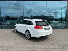 Fahrzeugabbildung Opel Insignia A ST Innov. Autom. Recaro Pano Navi 20"