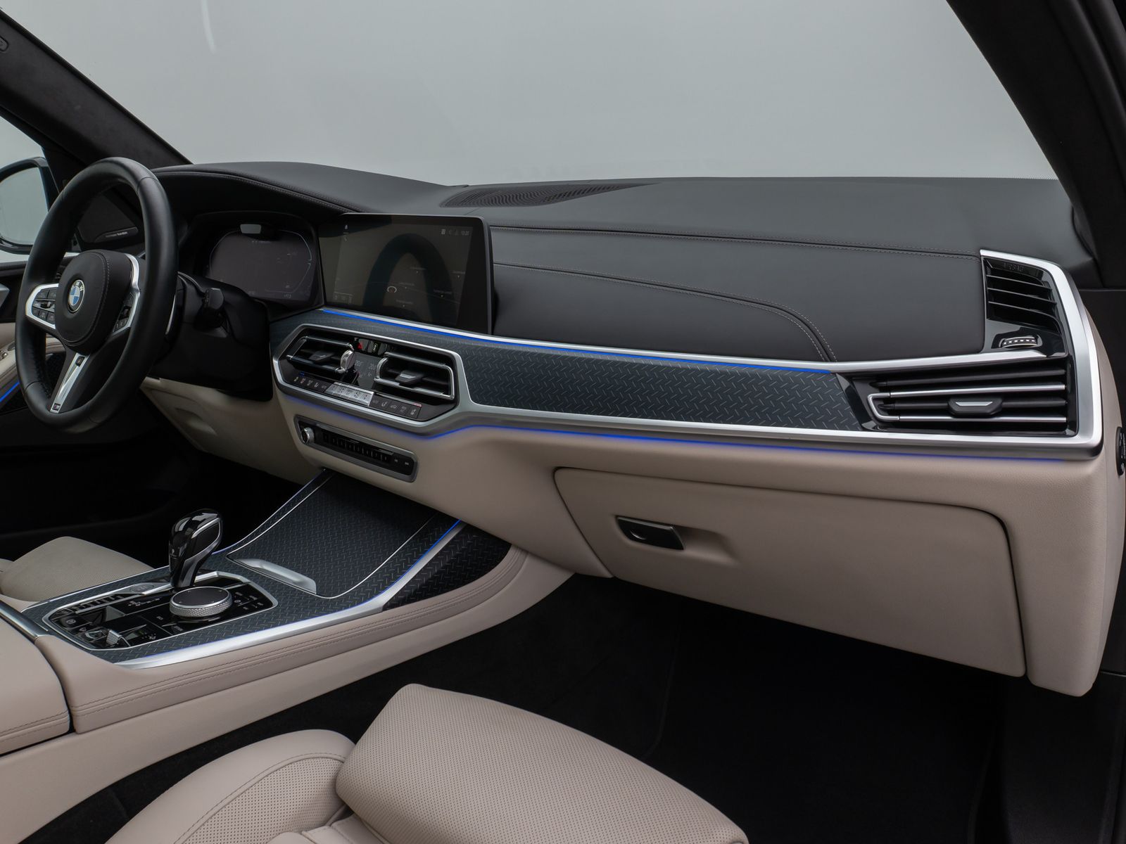 Fahrzeugabbildung BMW X7 M50i Laser 360°HUD DAB H/K SoftCL AHK 22Zoll