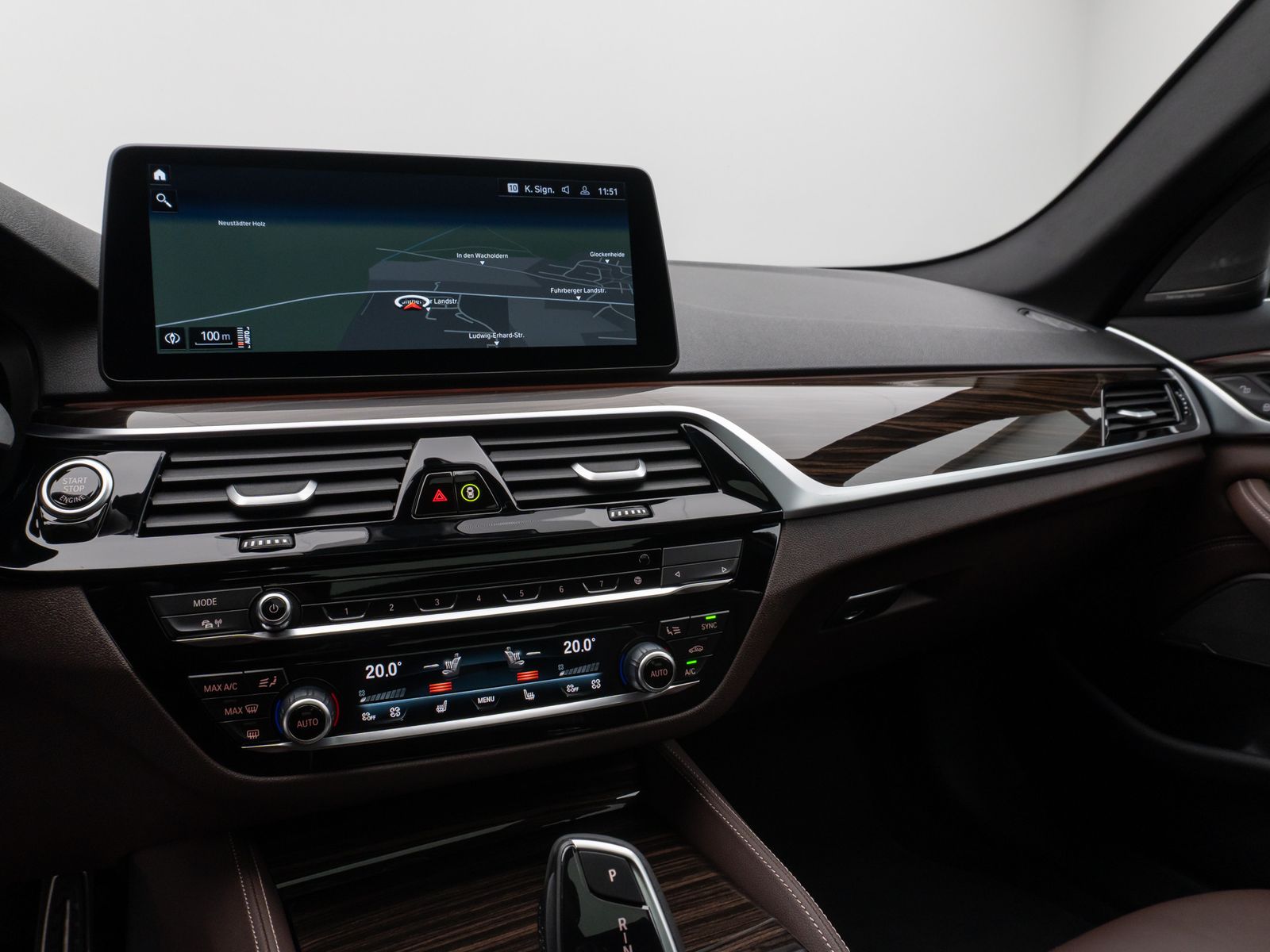 Fahrzeugabbildung BMW 540i xD M Sport Glasdach Kamera DAB H/K Massage