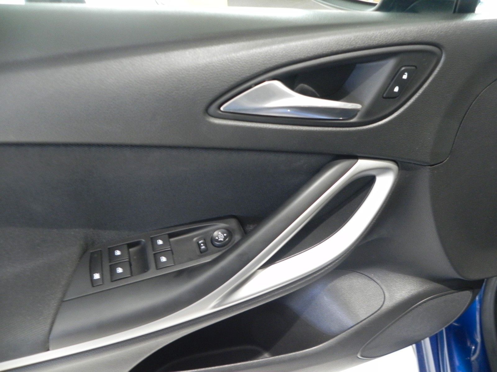 Fahrzeugabbildung Opel Astra K ST 1.4T NAVI/PDC/SHZ/TEMP./ALU16"