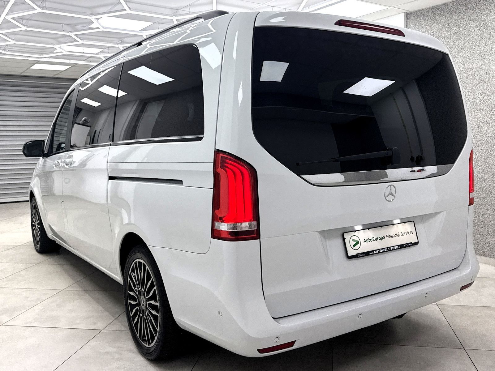 Mercedes-Benz V 250 d Avantgarde Edition Night Com Bur LED AHK foto 4