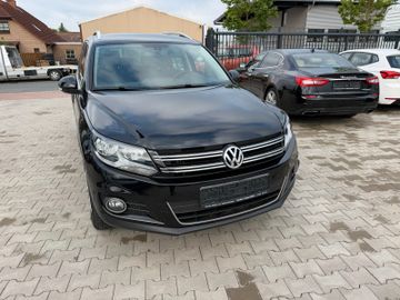 Volkswagen Tiguan - 10
