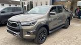 Toyota Hilux2.8 Invincible DoubleCab*Bügel+Rollo+JBL+AH - Toyota Hilux mit Diesel-Antrieb