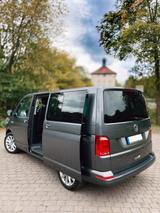 Volkswagen T6 Comfortl., ähnl. Highline, 2x eSD, STDHZ, AHK - VW T6 Multivan Gebrauchtwagen in Hamburg