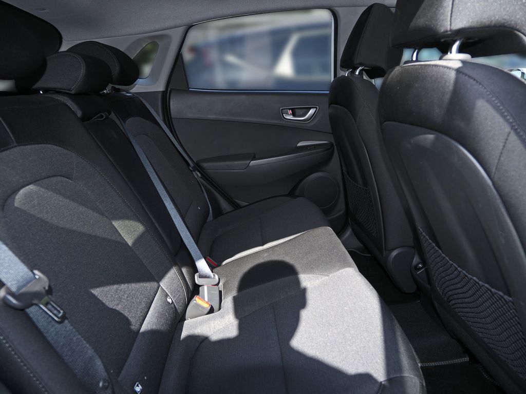 Fahrzeugabbildung Hyundai KONA TREND ELEKTRO 2WD SHZ LHZ HUD NAVI KAMERA