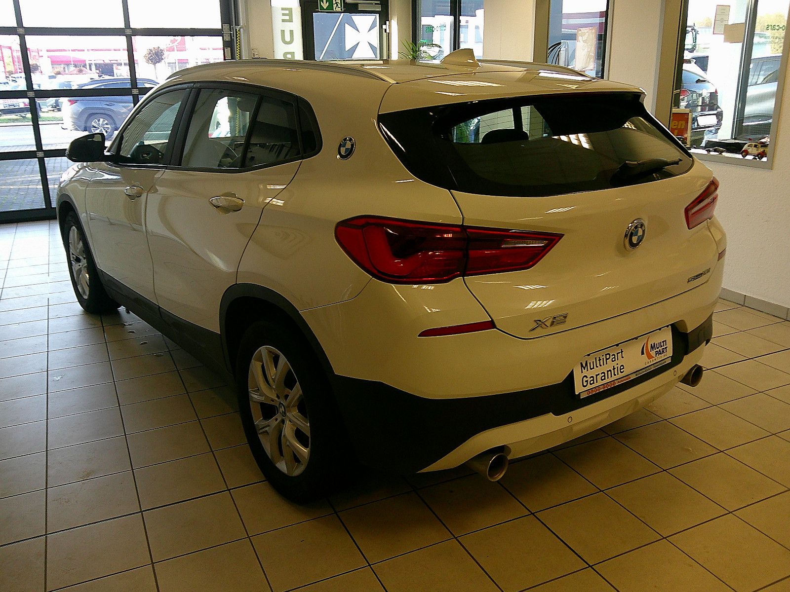 Fahrzeugabbildung BMW X2 sDrive 20 i Advantage / NAVI /AHK/