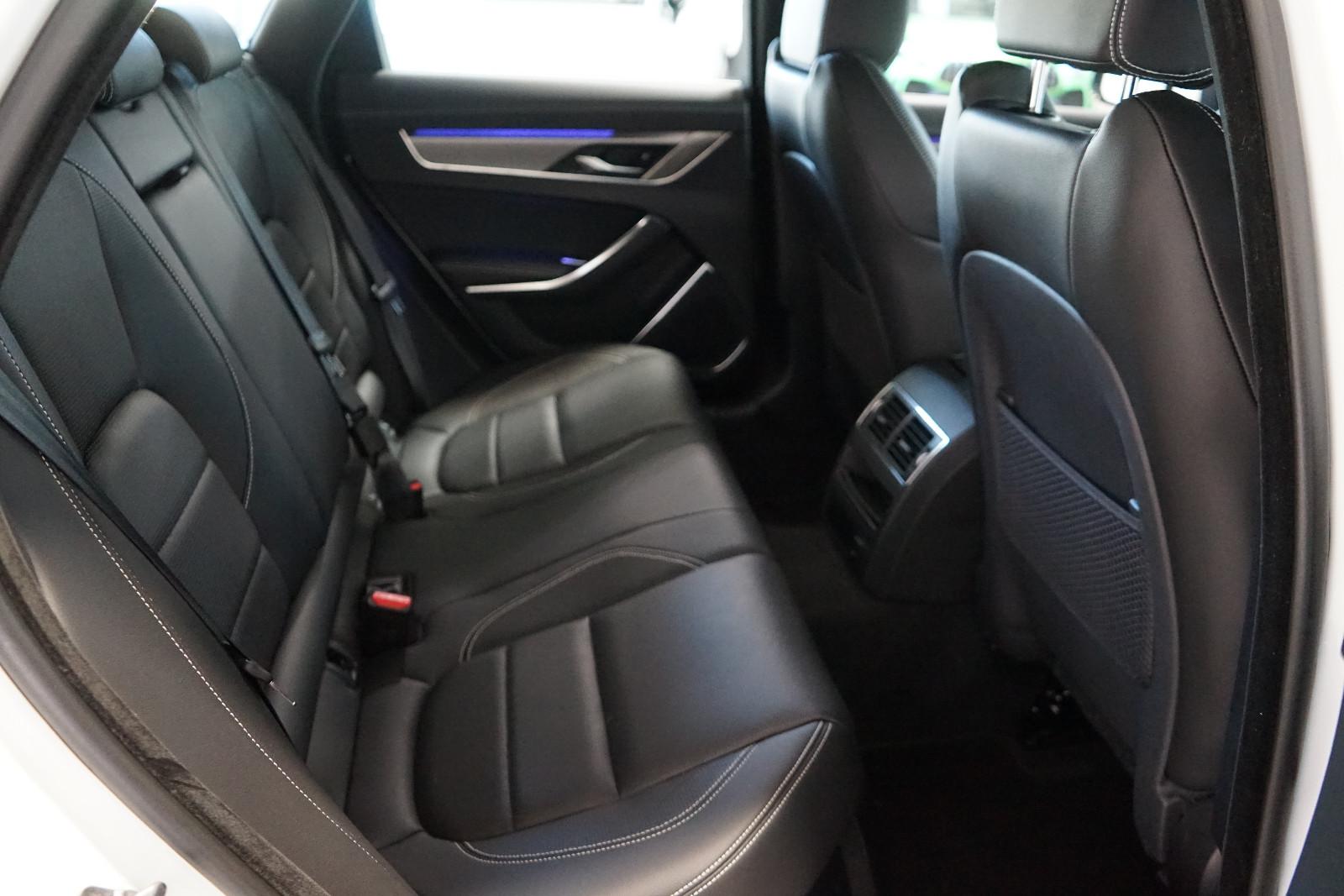 Jaguar XF Sportbrake D200 R-Dynamic Kamera+SHZ+Leder