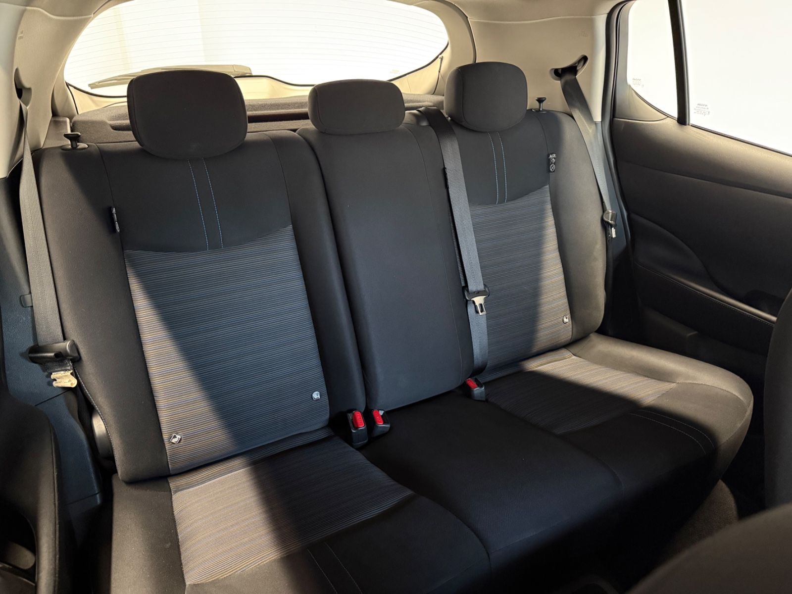 Fahrzeugabbildung Nissan Leaf Acenta - Navi, Winter-Paket