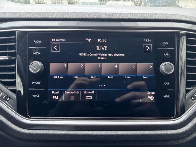 T-Roc 1.5 TSI DSG IQ.DRIVE LED AHK Kamera Navi