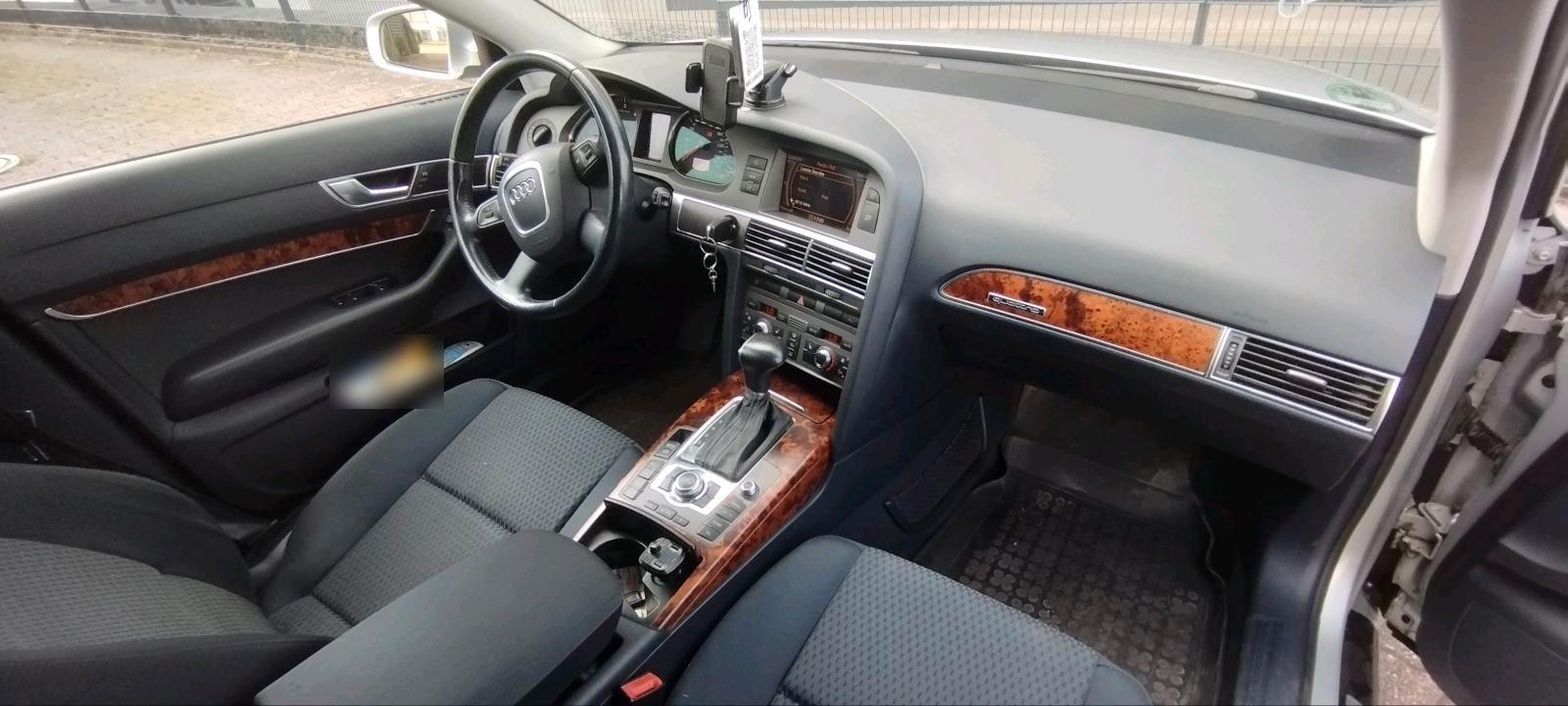 Audi Quattro 2005 — photo 12