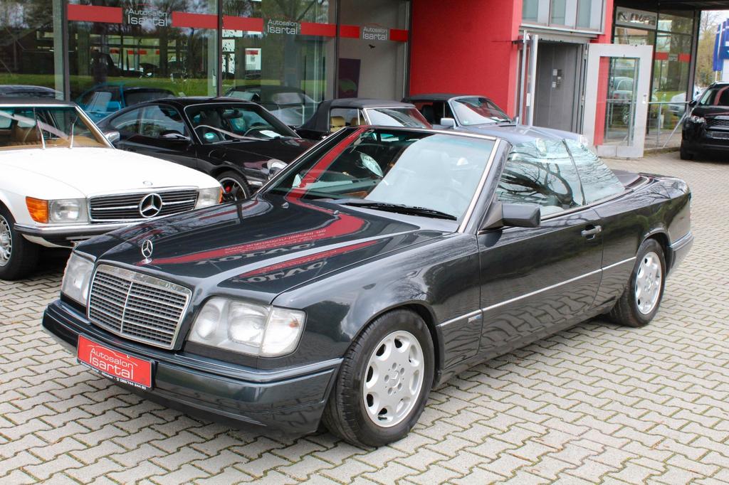 Mercedes-Benz CE 300