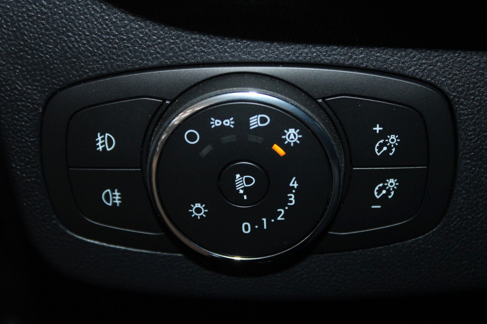 Fahrzeugabbildung Ford Puma MHEV ST-Line LED NAVI Winter Paket PDC 1.Hd