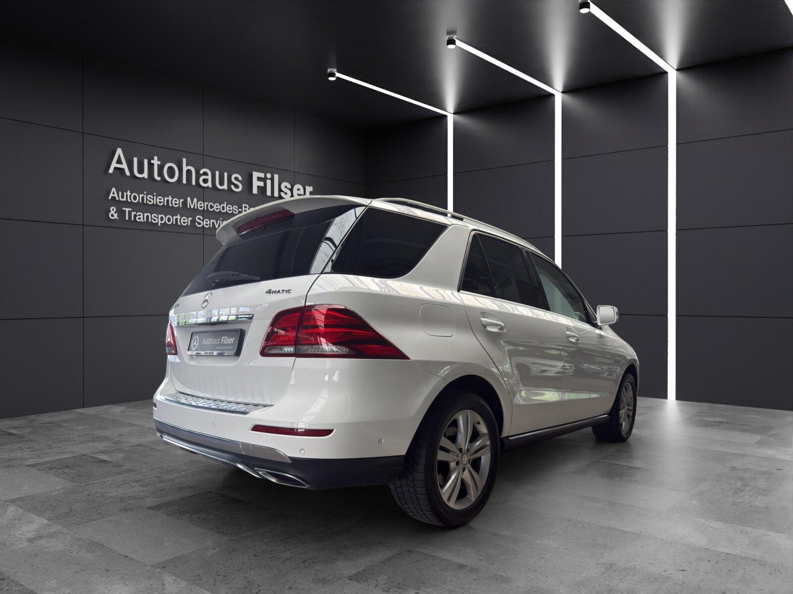 Mercedes-Benz GLE 350d*4MATIC*COMAND*AHK* Standheizung*LED*RFK