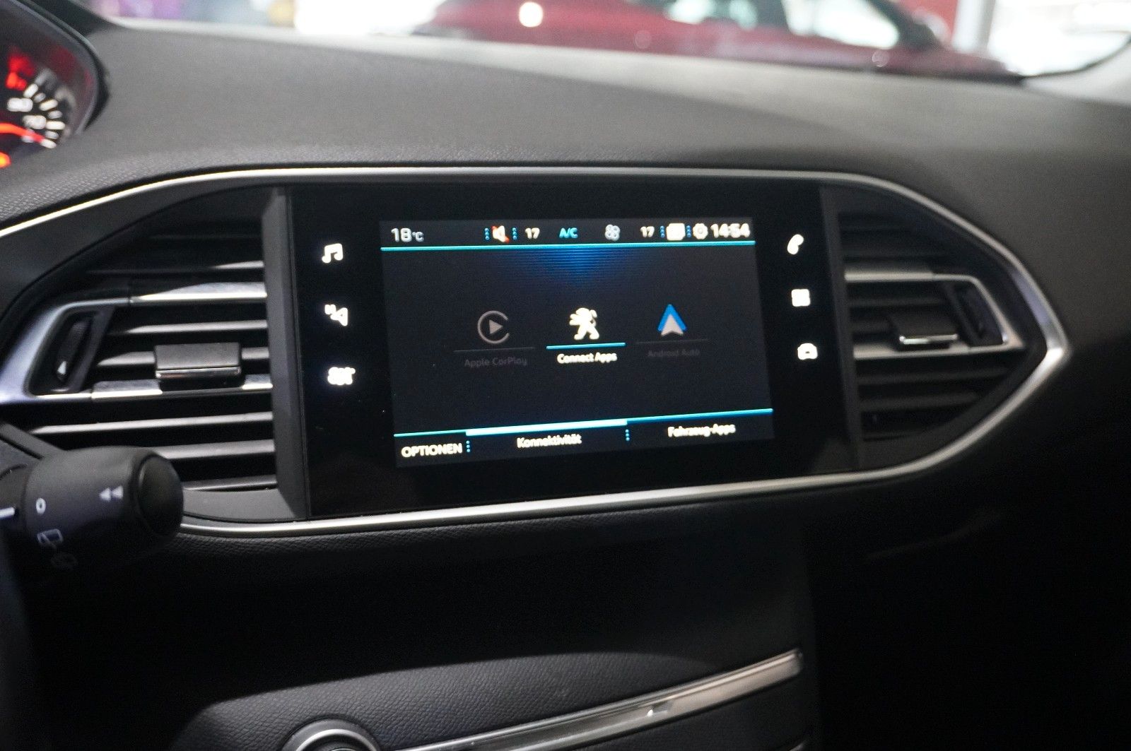 Fahrzeugabbildung Peugeot 308 LIM. 1.2T ACTIVE PACK NAVI/LED/TEMP./DAB+