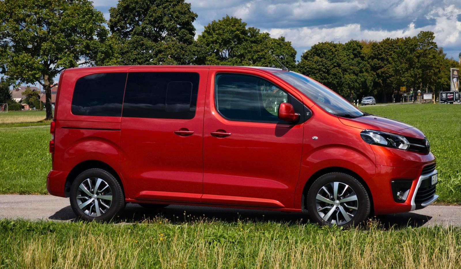 Toyota Proace (Verso) 2,0-l-D-4D 110kW compact Fami...