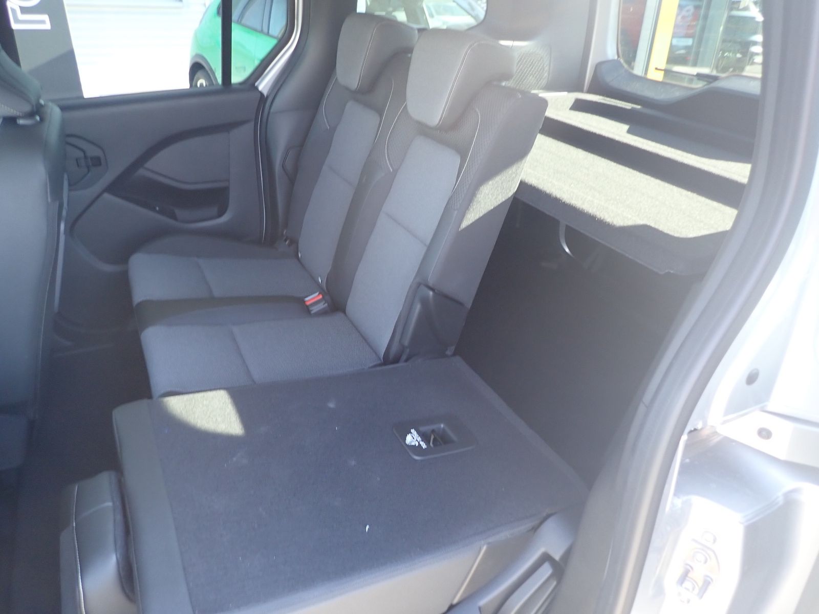Fahrzeugabbildung Renault Kangoo E-TECH elektr. Techno Comfort Range AC22