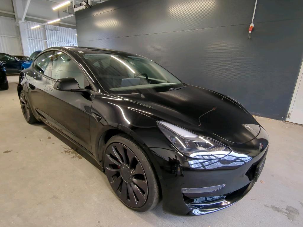 Tesla Model 3 Performance Dual AWD Netto € 21.750.-