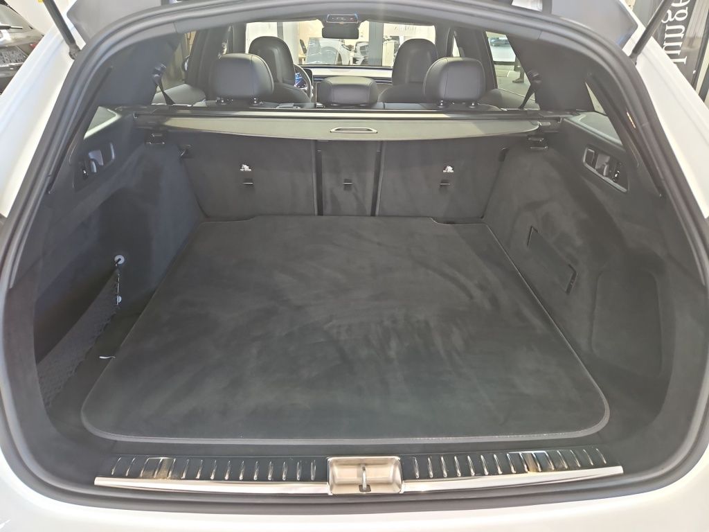 Fahrzeugabbildung Mercedes-Benz E 200 T AMG Night Distronic+ AHK Pano LED SHZ