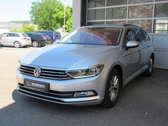 VW Passat Variant Comfortline Digital Kamera LED