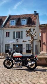 Royal Enfield Interceptor 650 - ROYAL ENFIELD INTERCEPTOR 650