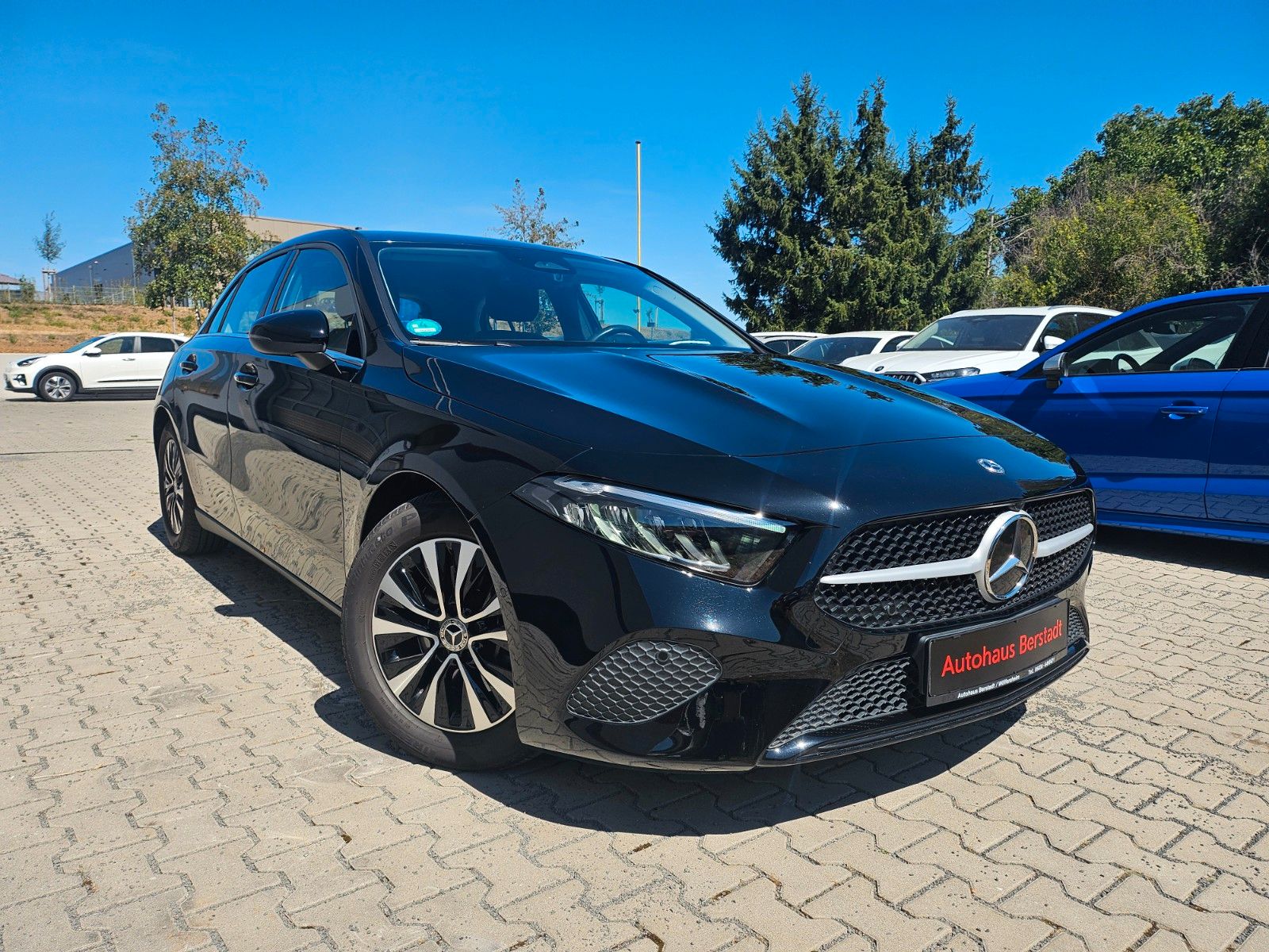 Mercedes-Benz A 180 d 8G-DCT Navi Kamera LED Leder PDC foto 4