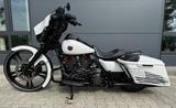 Harley-Davidson CVO Street Glide 26 Zoll Thunderbike Umbau