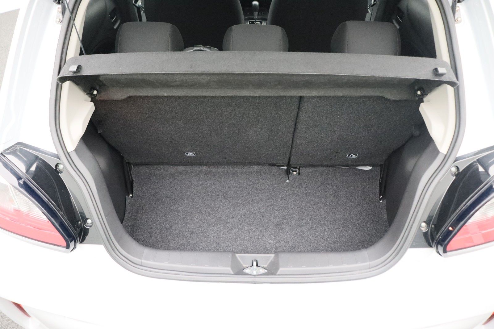 Fahrzeugabbildung Mitsubishi Space Star 1.2 Intro Edition+