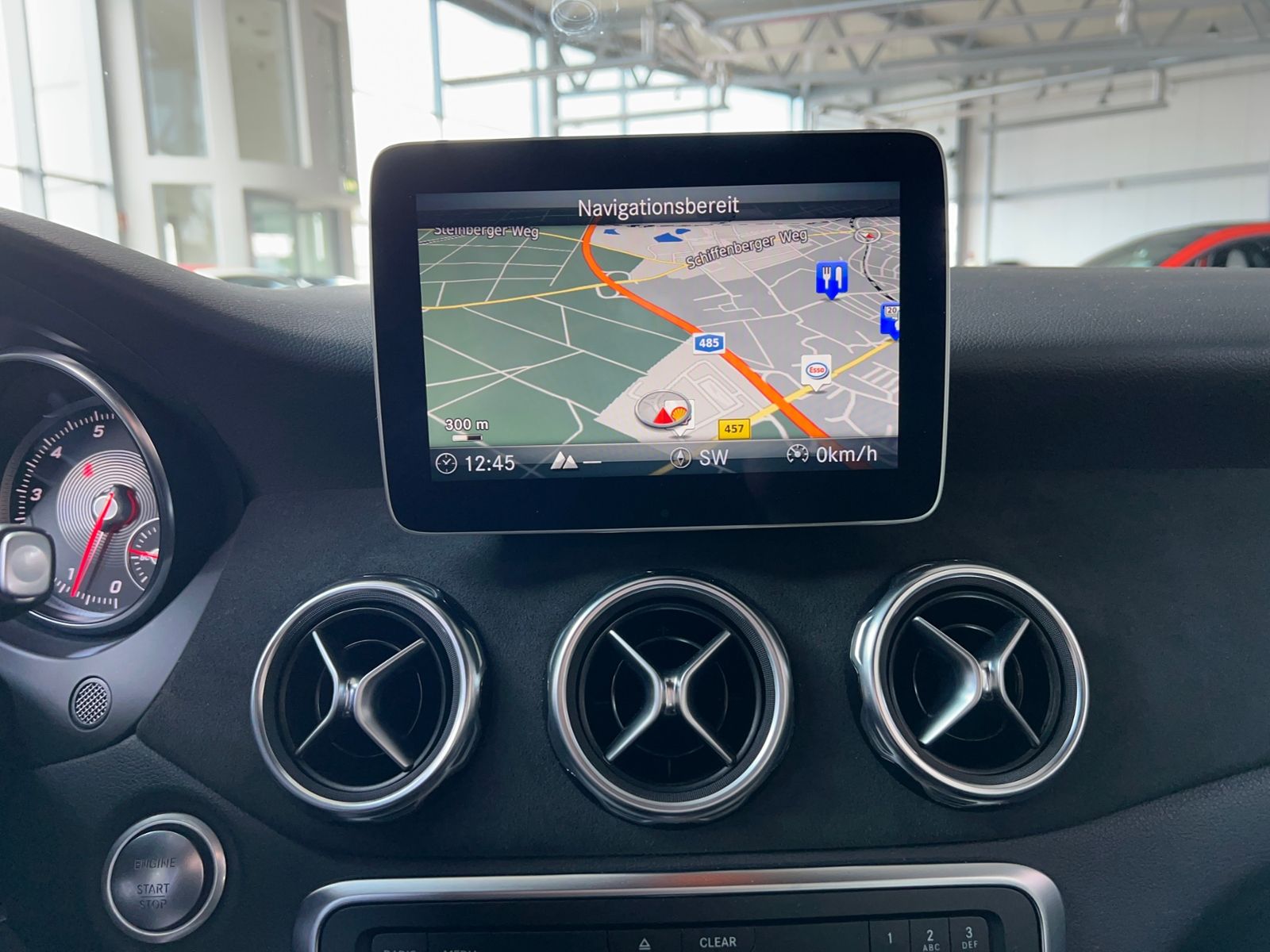 Fahrzeugabbildung Mercedes-Benz GLA 250 AMG Line NIGHT H/K LED NAV SHZ