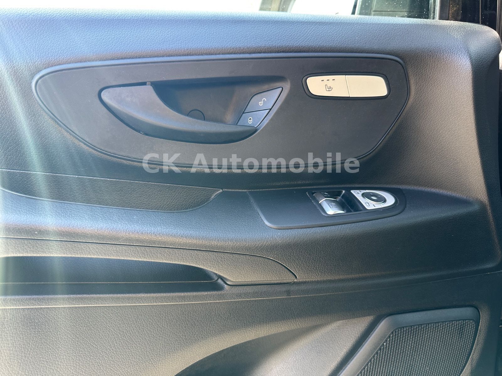 Fahrzeugabbildung Mercedes-Benz Vito Kasten 119CDI RWD lang PRO/Navi/LED/ACC/Kam