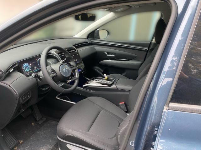 Fahrzeugabbildung Hyundai Tucson Trend Hybrid 1.6 2WD Assistenz-Paket+Lage
