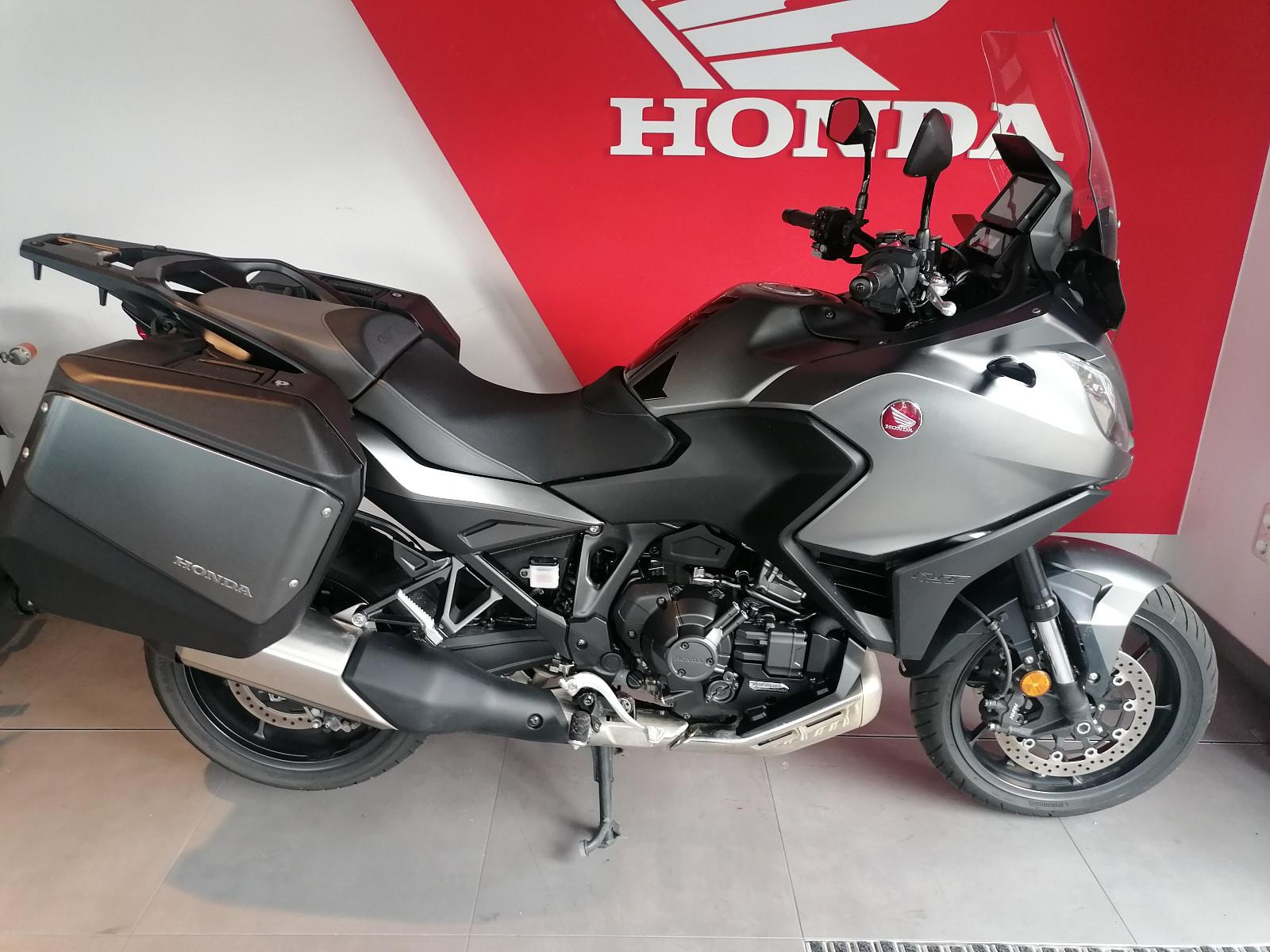 Honda NT 1100 DCT