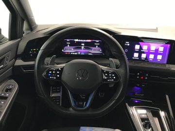 Volkswagen Golf VIII R Lim. 4M 2.0 TSI DSG ACC LED 1.HAND