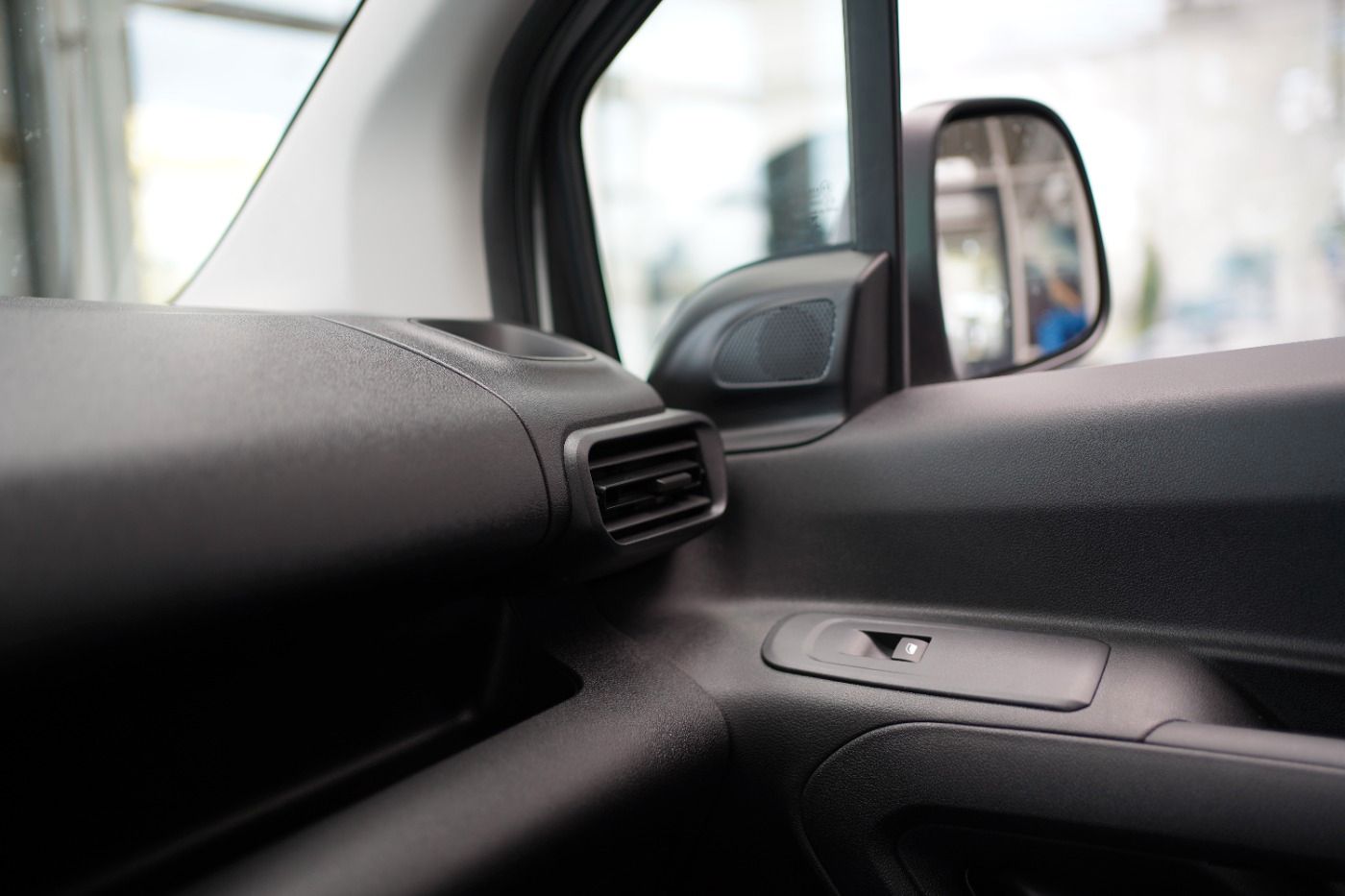 Fahrzeugabbildung Citroën Berlingo L2 BlueHDi 100 Club Klima Einparkhilfe