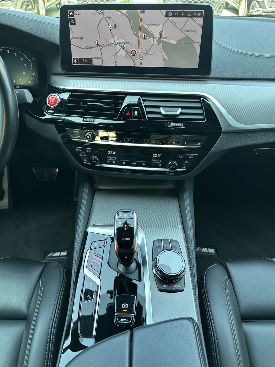 Fahrzeugabbildung BMW M5 Competition NAV+LED+KERAMIK+KAMERA+20ZOLL+1HD
