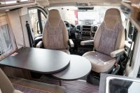 Malibu Van first class - two rooms - GT skyview 640 LE (4/21)